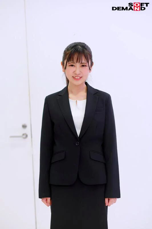 牛乳浣腸された状態で相撲を取る女の子たち