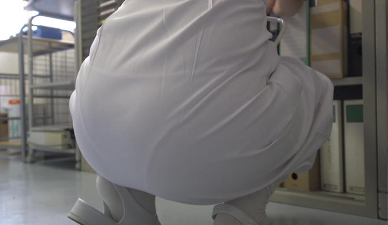 座っているお尻画像6