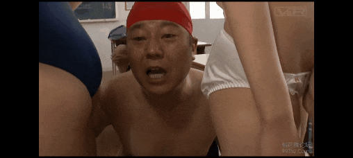 プリンプリンのお尻 に顔を埋めるGIF画像