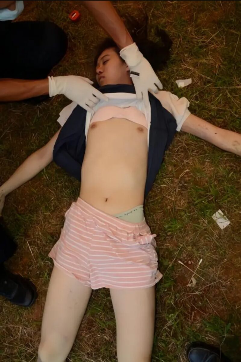 自殺した少女、ちっぱいとチイカワなお尻を晒される(閲覧注意!!)