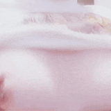 着衣の状態で乳首を弄られるお姉さん