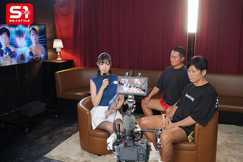 明日葉みつは、屈強な男達に力技で吹かされてしまう